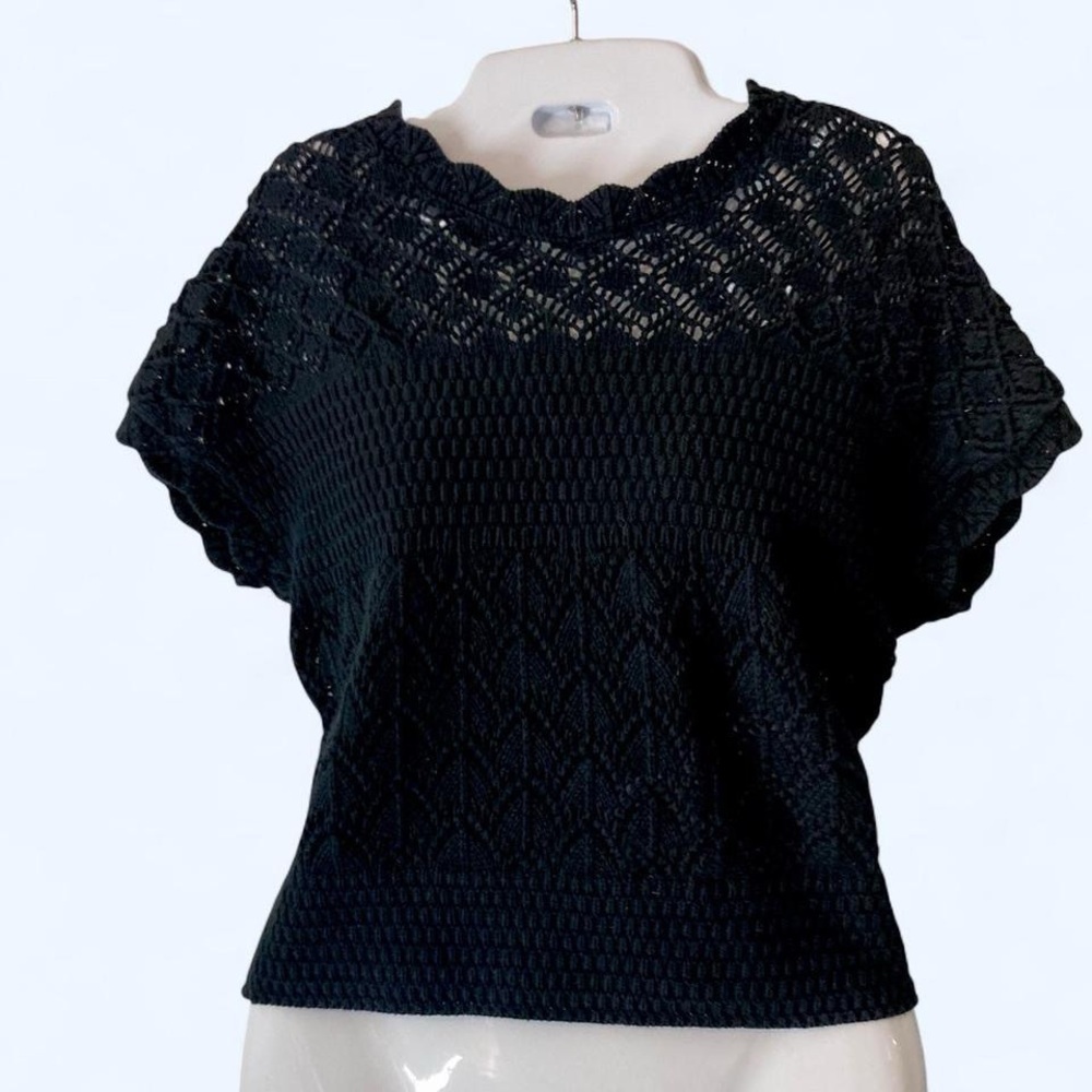 Draper James black crochet top with black tank underneath S